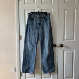 Old Navy High-Rise Straight-Leg Jeans in Blue Wash